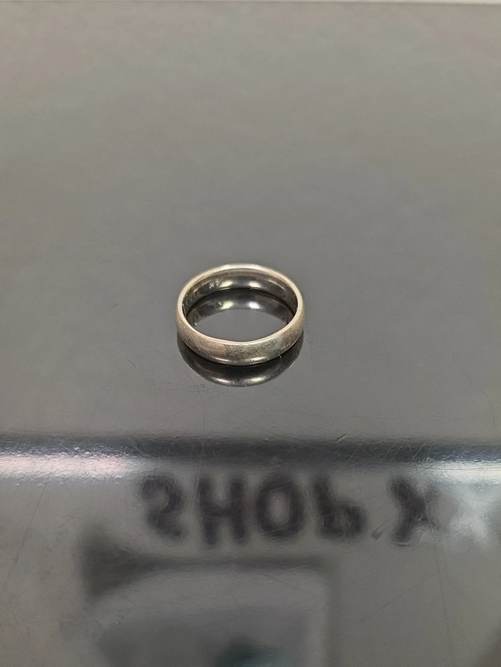 14K White Gold Men’s Wedding Band 8.03g Classic Domed Ring